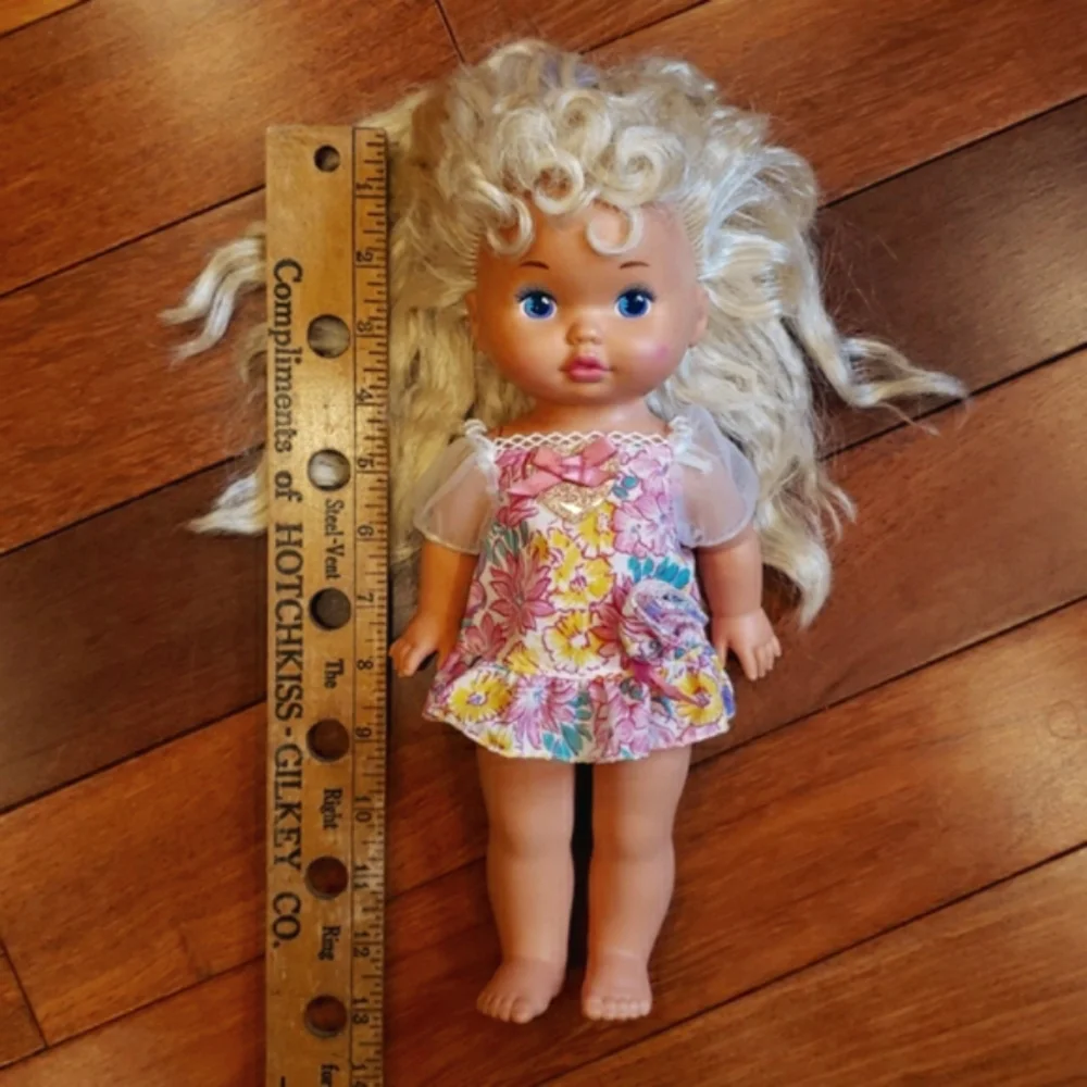 Vintage 1988 Doll Lil Miss Magic Hair, Magic Touch. Original Clothes And Shoes